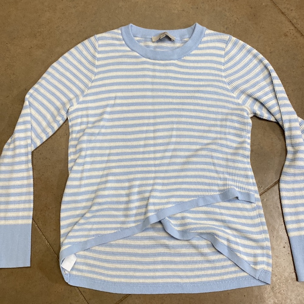 Women’s sweater NWOT